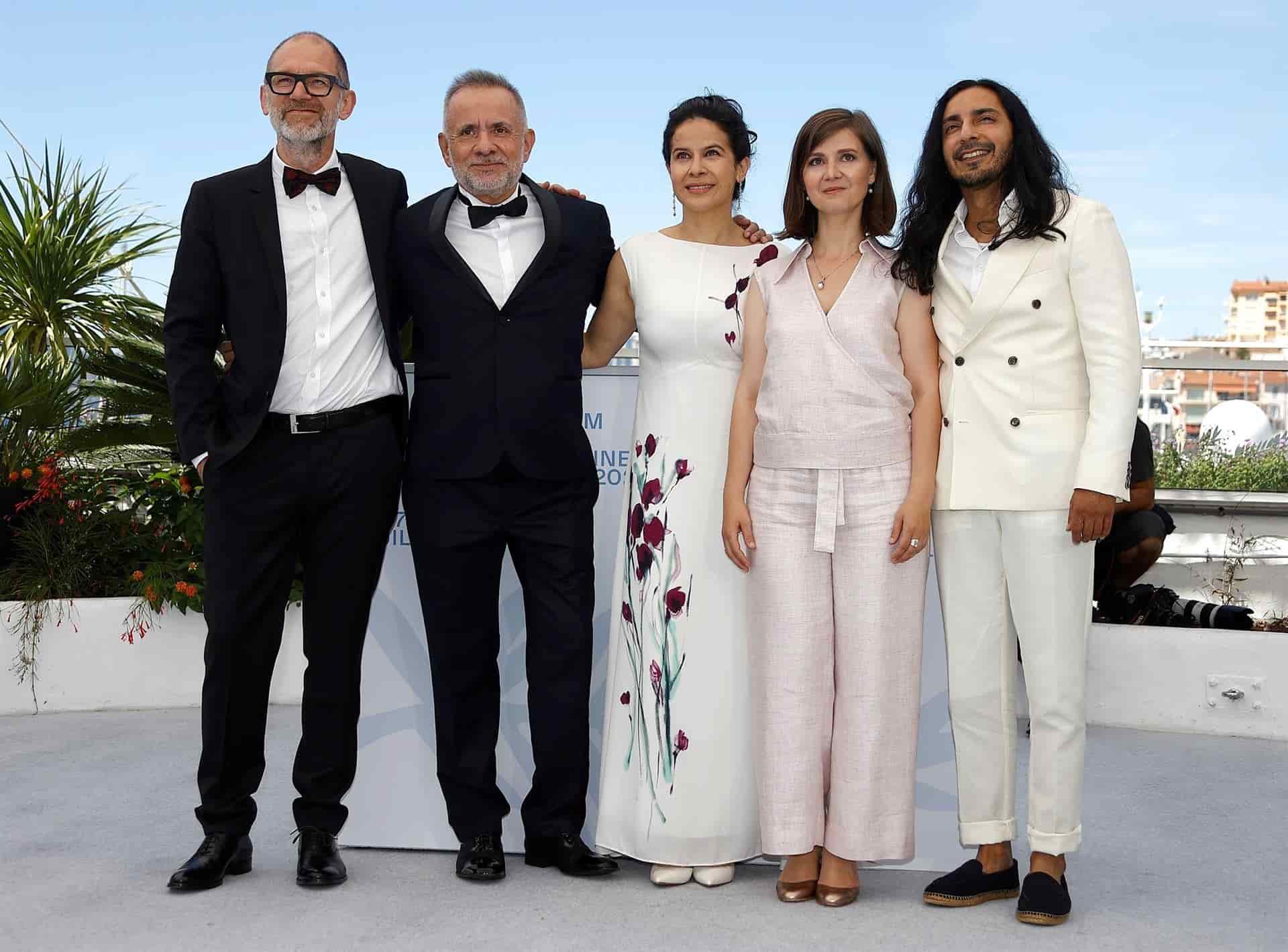 Hans Everaert, Alvaro Guerrero, Arcelia Ramirez, Teodora Ana Mihai y Habacuc Antonio De Rosario en el photocall de La Civil. EFE/EPA/IAN LANGSDON