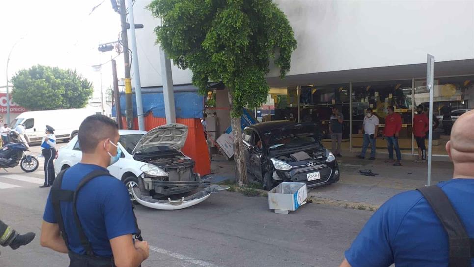 Atropellan a tres trabajadores en la Obregón: uno de ellos muere