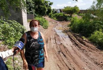 Habitantes de Ampliación Bicentenario quedan incomunicados cada que llueve