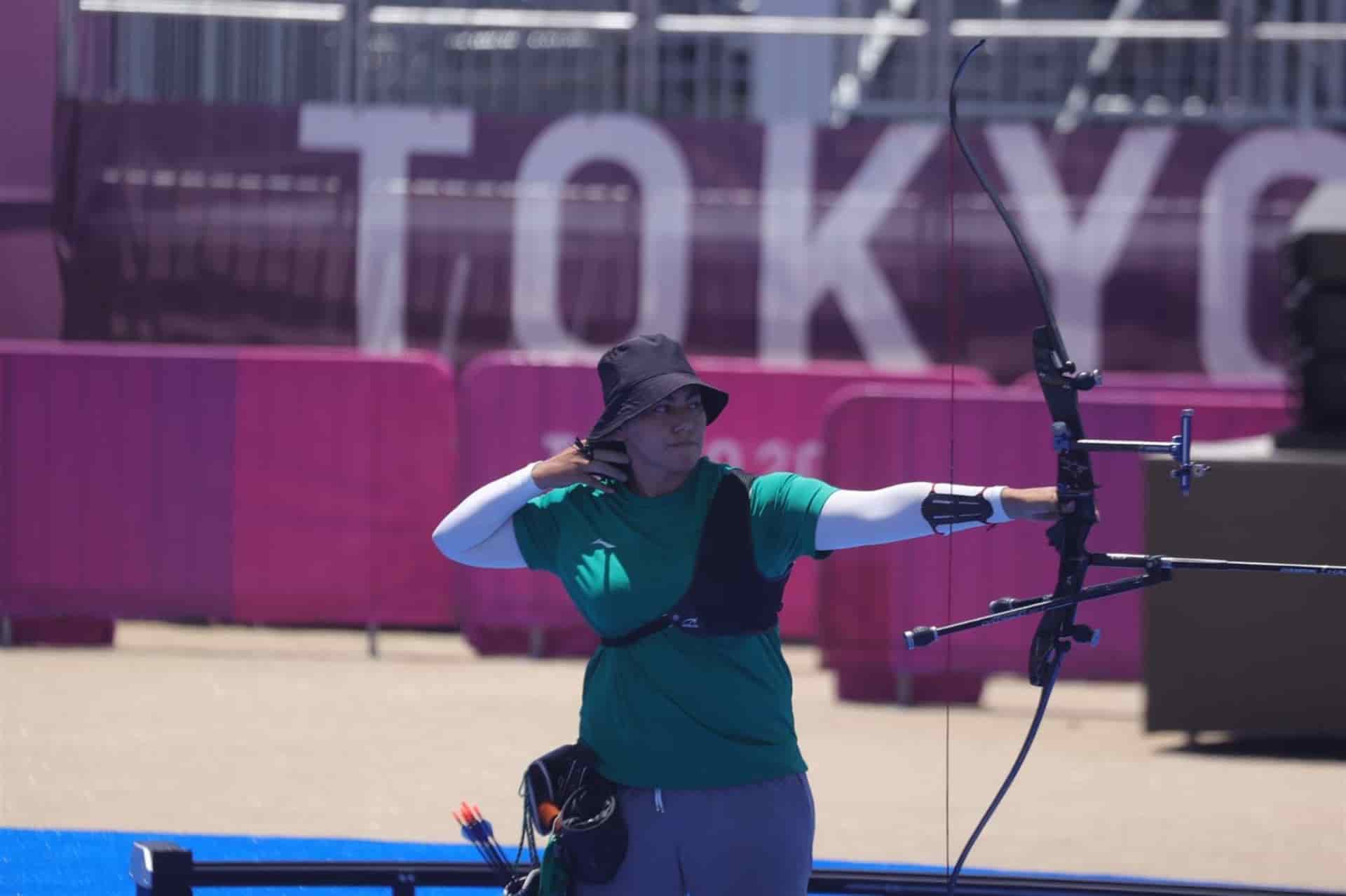 Alejandra Valencia avanza a los octavos de final en tiro con arco