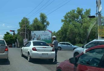 Por seguridad piden controlar a limpiavidrios, pedigüeños de los cruceros de Los Mochis