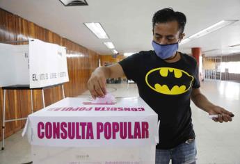 La consulta popular contra expresidentes pincha por la baja participación