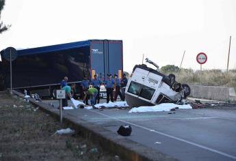 Al menos 10 muertos en un accidente de una furgoneta de inmigrantes en Texas