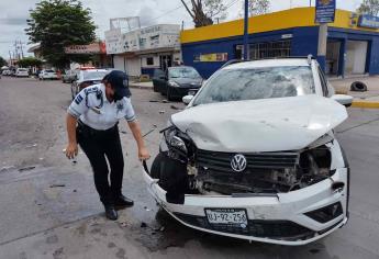 Choque deja dos lesionados en Los Mochis