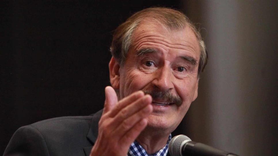 El expresidente Vicente Fox y su esposa se hospitalizaron por covid