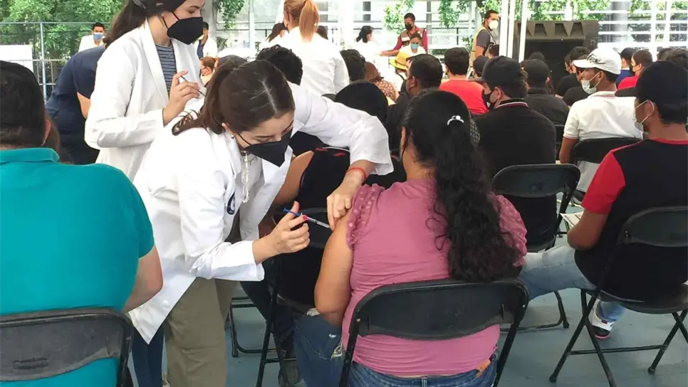 Aplicarán vacunas de AstraZeneca en Culiacán a partir de este miércoles