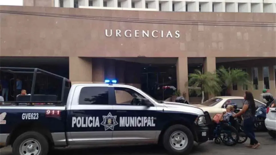 Sujeto golpea a una mujer con una cazuela y un martillo para robarla