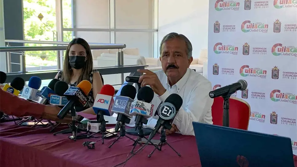 “No hay vuelta atrás, pese a negativas, se exigirá certificado el lunes: Estrada Ferreiro