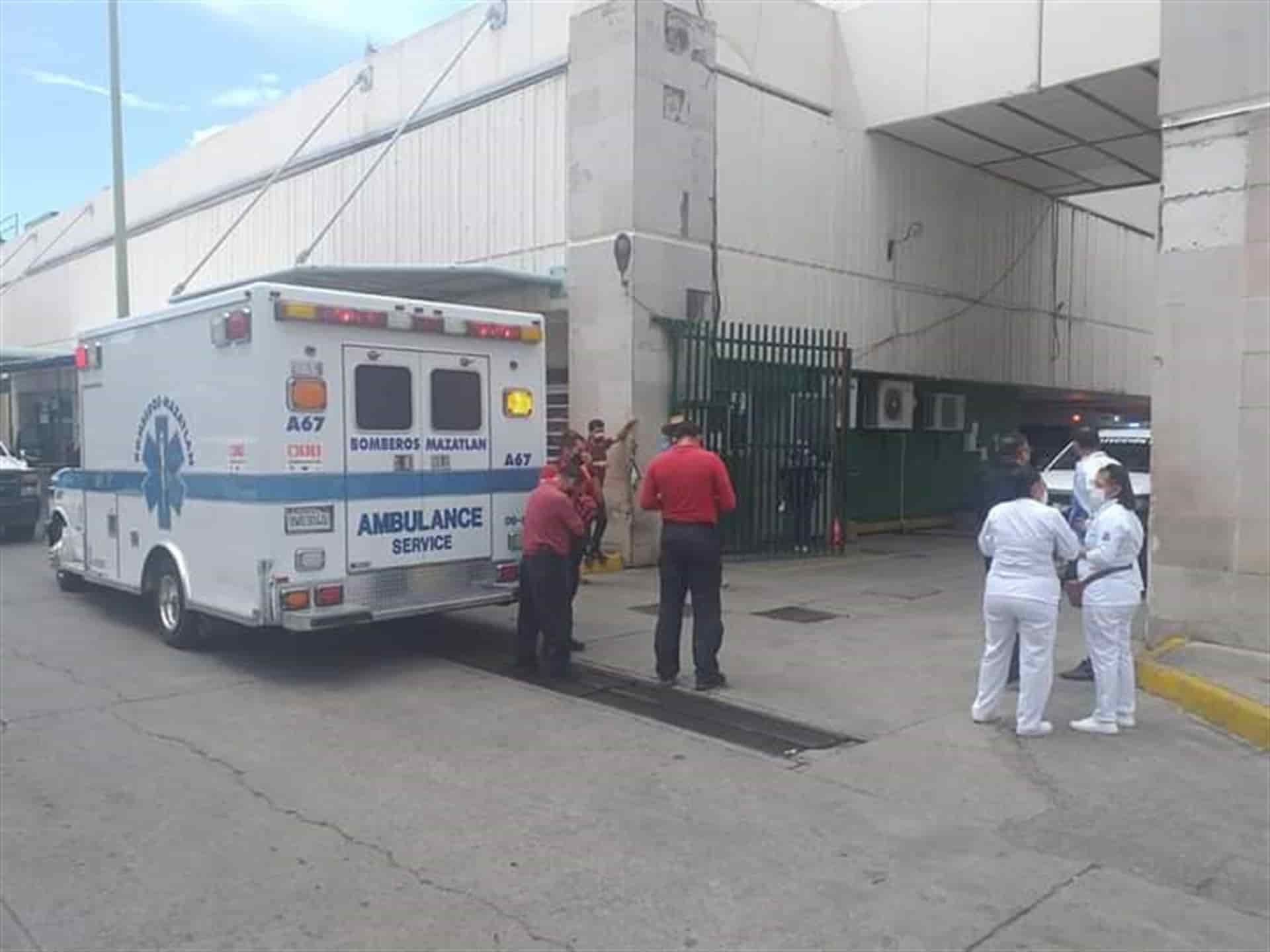 Albañil sufre descarga eléctrica y queda seriamente herido