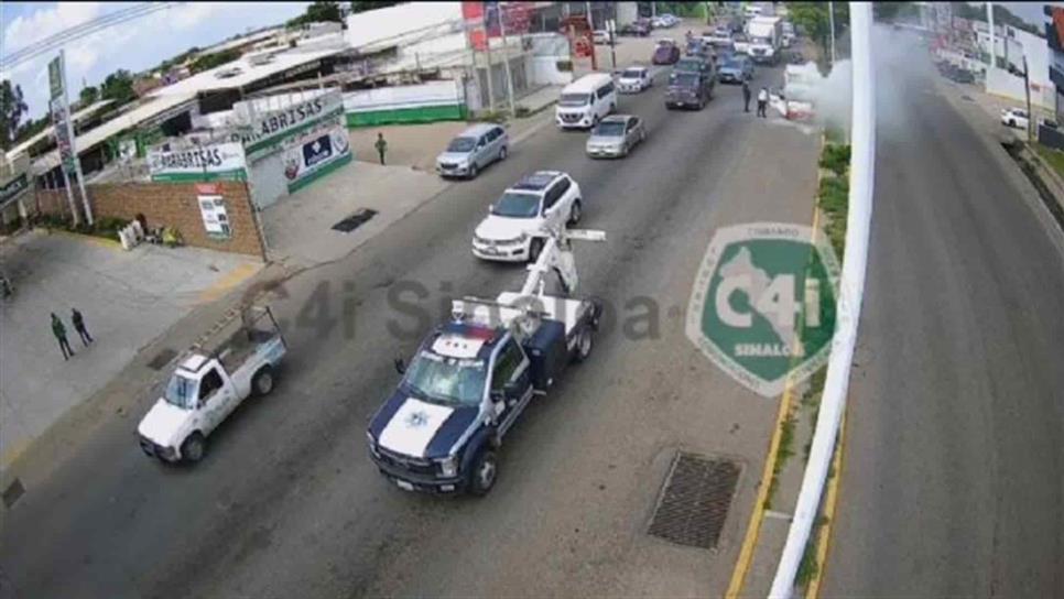 Se incendia vehículo de empresa de agua purificada en Culiacán