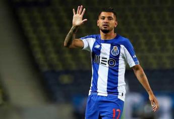 ”Tecatito” Corona ya es jugador comunitario en Europa