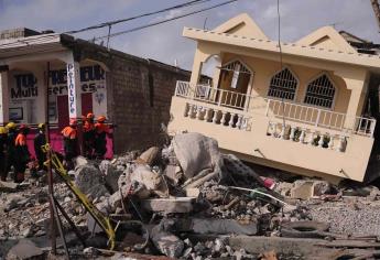 Los topos mexicanos buscan a supervivientes del sismo de Haití con un escáner