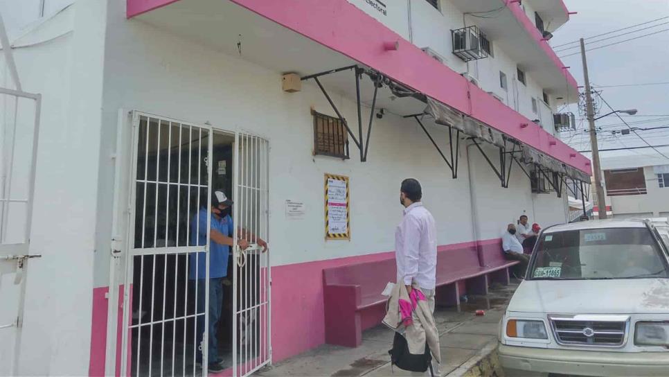 Por regreso a clases, INE reanuda trámite de credenciales