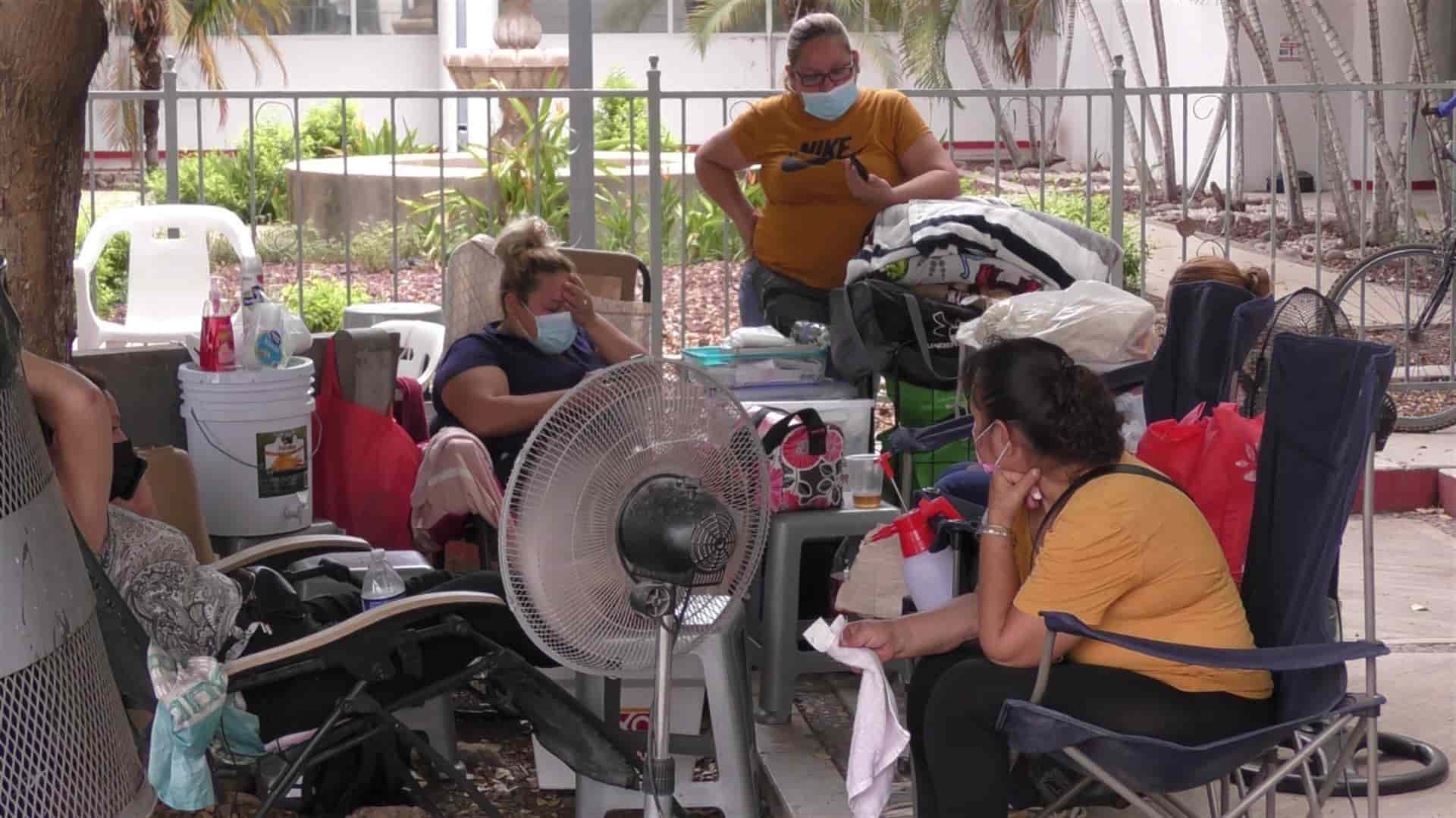 Familiares de pacientes en el HG ya no aguantan los moscos