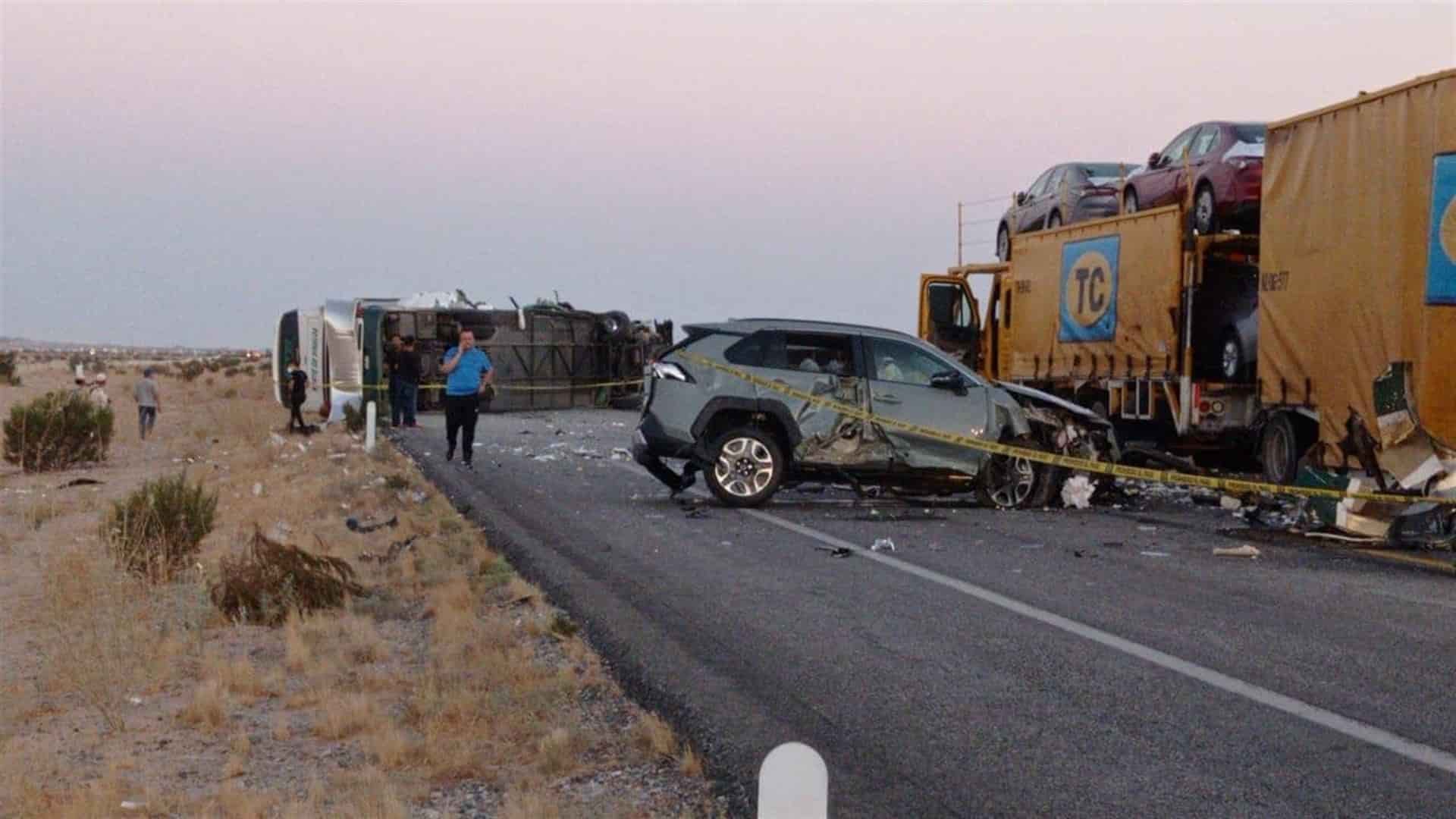 Camionazo en Sonora deja 4 muertos y 7 heridos, iba de Guasave a la frontera