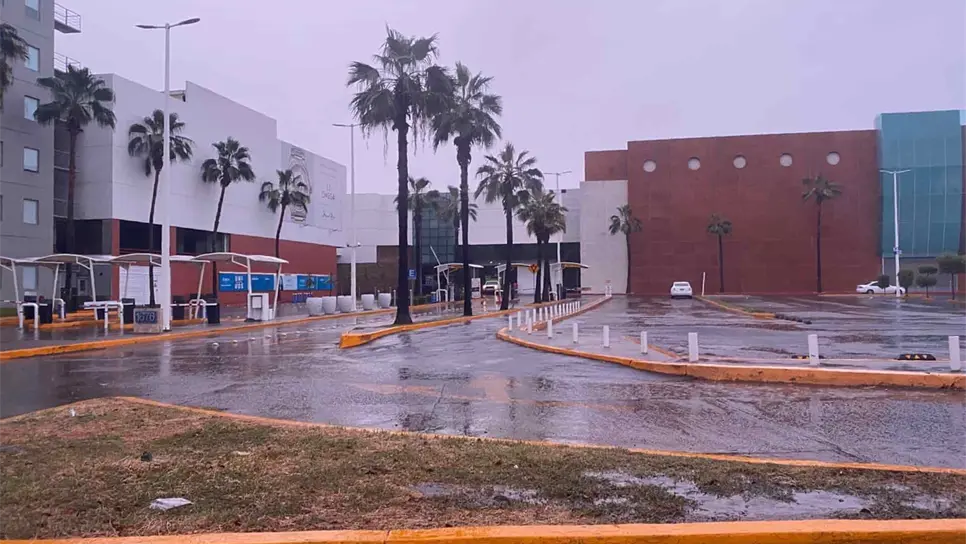 Aun y con lluvias, los obligan a ir a trabajar