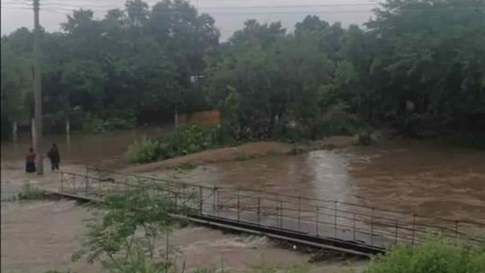Arroyo inactivo inunda comunidades de Sinaloa municipio