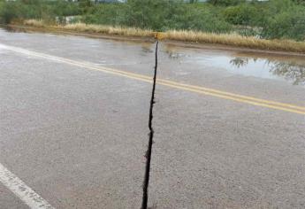 Ante riesgo por arroyo, habitantes de Sibajahui cierran carretera a El Fuerte