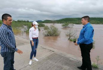 Protección Civil evacúa a familias en La Ladrillera, El Fuerte