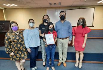 Entregan libro en braile para la Facultad de Derecho de la UAS en Mazatlán