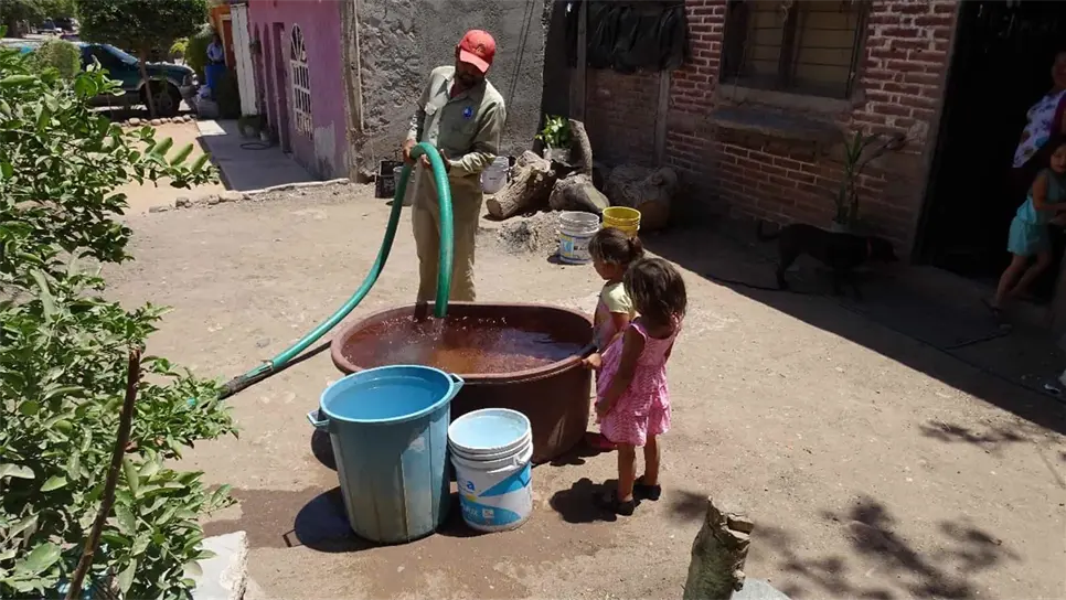 Ayuntamiento de Mazatlán llevará agua para consumo humano a grupos vulnerables