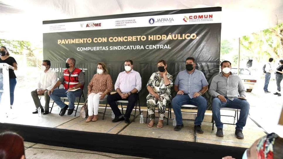 Encabeza Juan Fierro entrega de obra en la comunidad de Compuertas