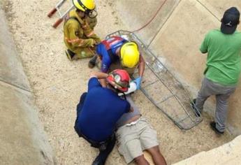 Invidente queda herido tras caer a canal pluvial de Mazatlán