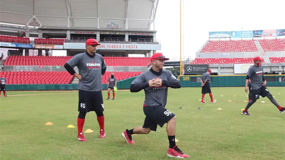 José Figueroa buscará ajustar su bateo con Venados