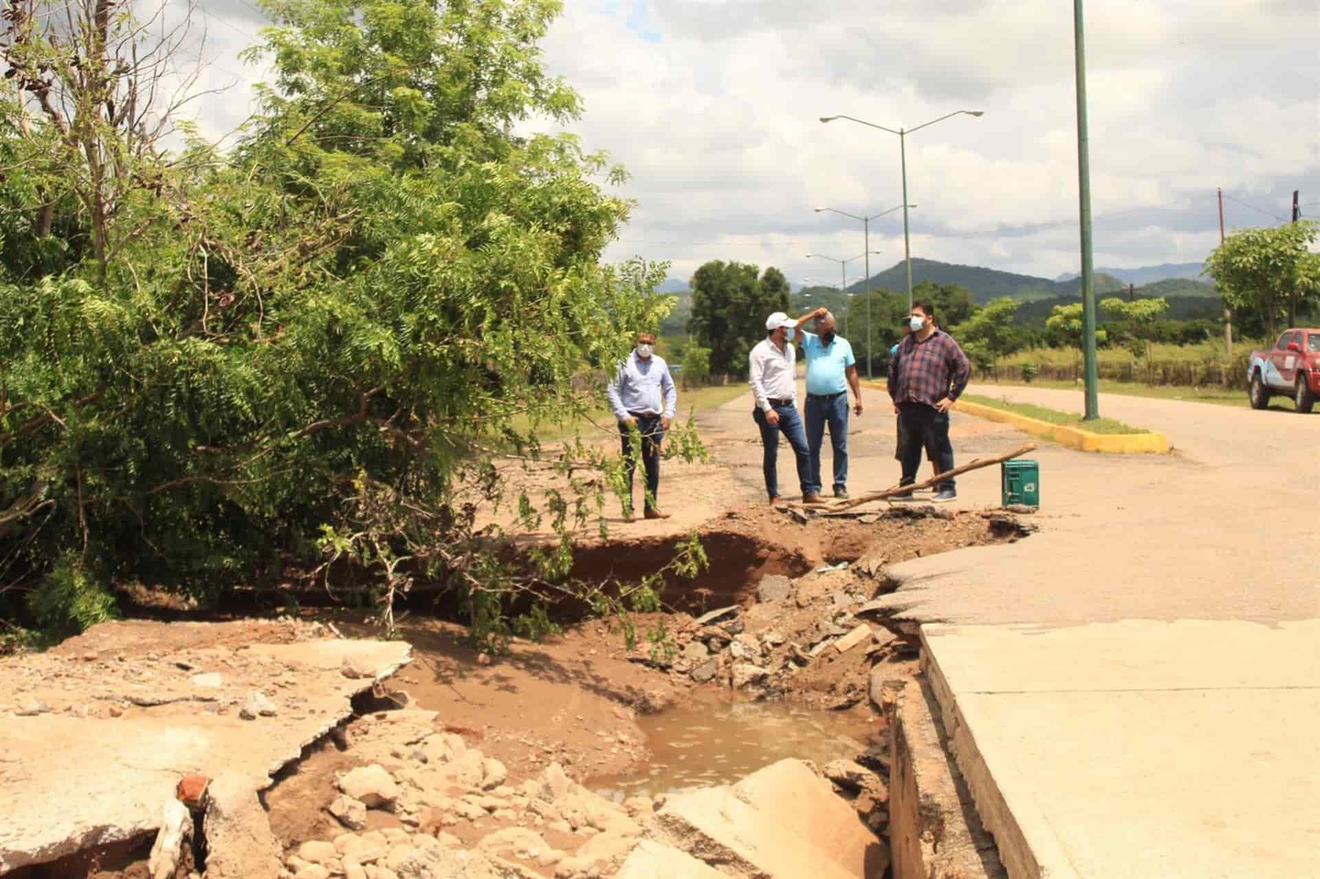 Siguen con daños dos puentes de Concordia, pero aún tienen paso