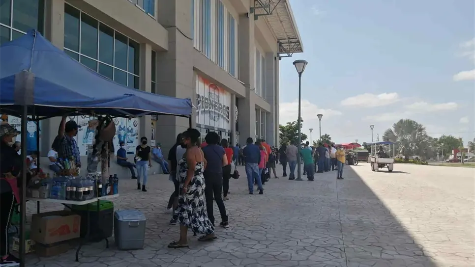 Más de 7 mil 600 vacunas se aplicaron este sábado en Los Mochis