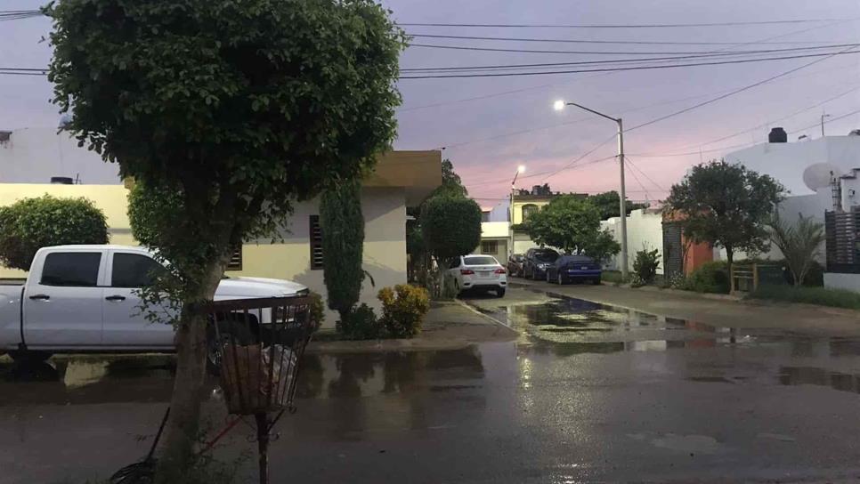 Varios sectores de Culiacán sin luz tras tormenta eléctrica