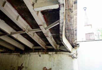 Viga reventada de puente en Culiacán no representa peligro