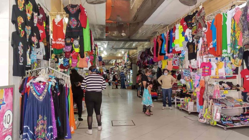 Comerciantes de Mazatlán esperan repunte de ventas con semáforo verde
