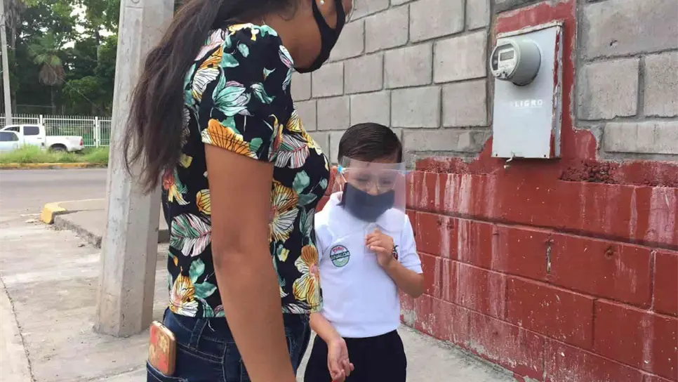 Desde el aula se llevan el virus del Covid a casa: Cuén