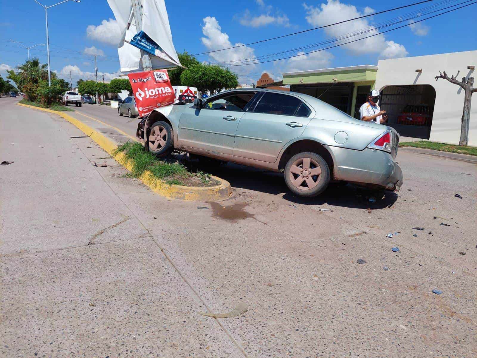 Circulaba a exceso de velocidad y provoca choque al norte de Los Mochis
