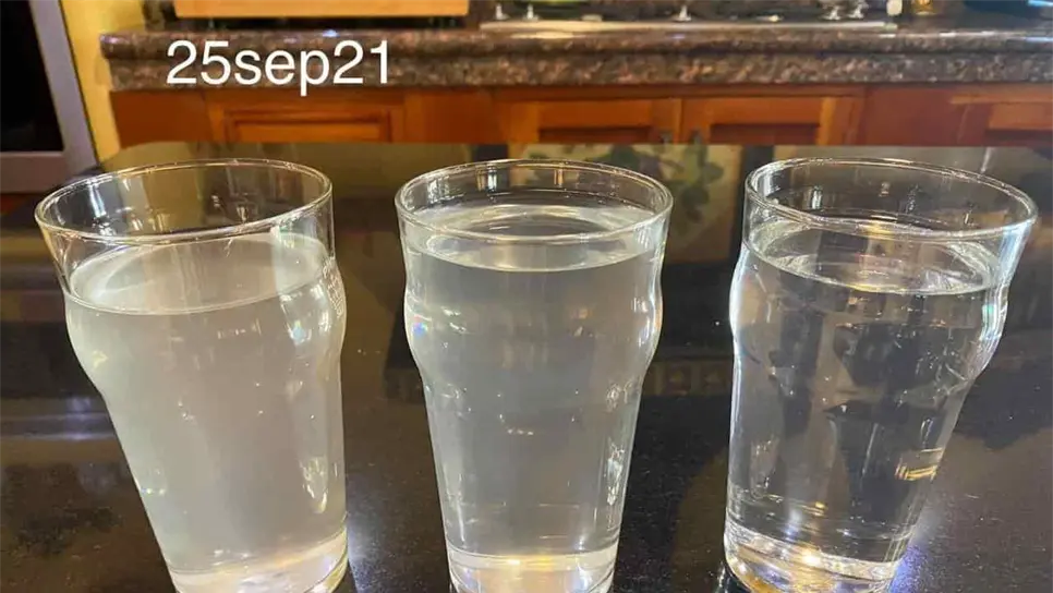 Reportan que el agua sale sucia y con “olor a gasolina” en Mazatlán