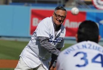 El legendario narrador latino de los Dodgers Jaime Jarrín anuncia su retiro