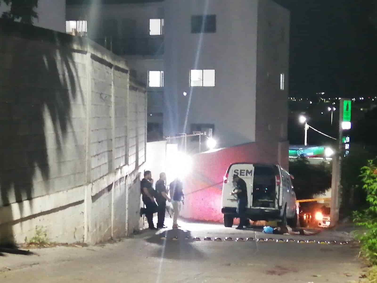 Hallan a hombre sin vida bajo extrañas circunstancias en la colonia La Lima de Culiacán