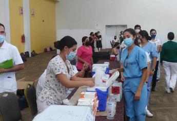 «En pausa» la vacunación contra el Covid-19 para este fin de semana