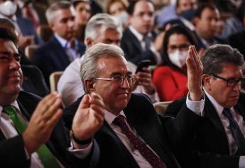 Asiste Rocha Moya a informe del senador Guadiana y a toma de protesta de Samuel García