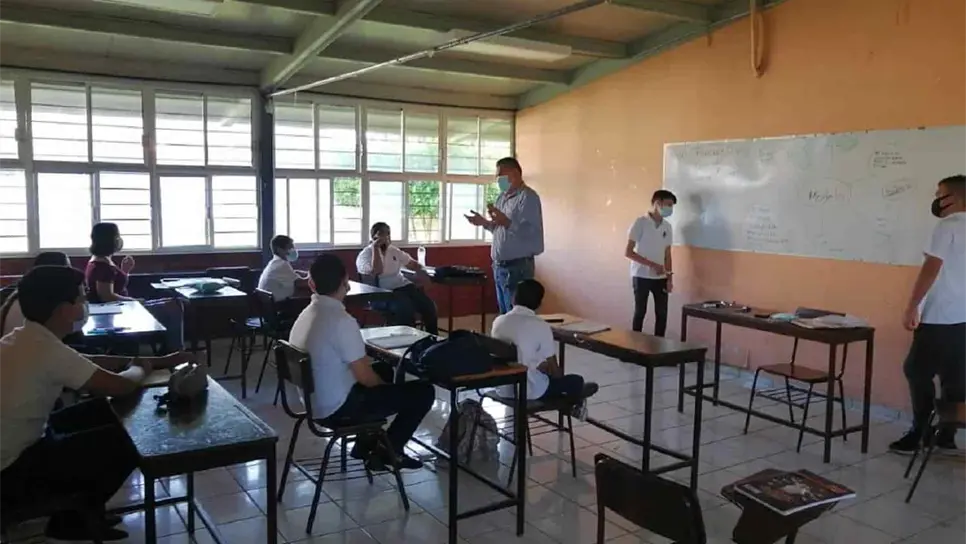 Este lunes abren cinco escuelas más en Ahome a las clases presenciales