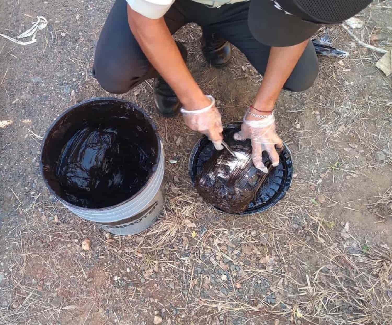 Guardia Nacional asegura dos paquetes de droga en la carretera Mazatlán-Culiacán