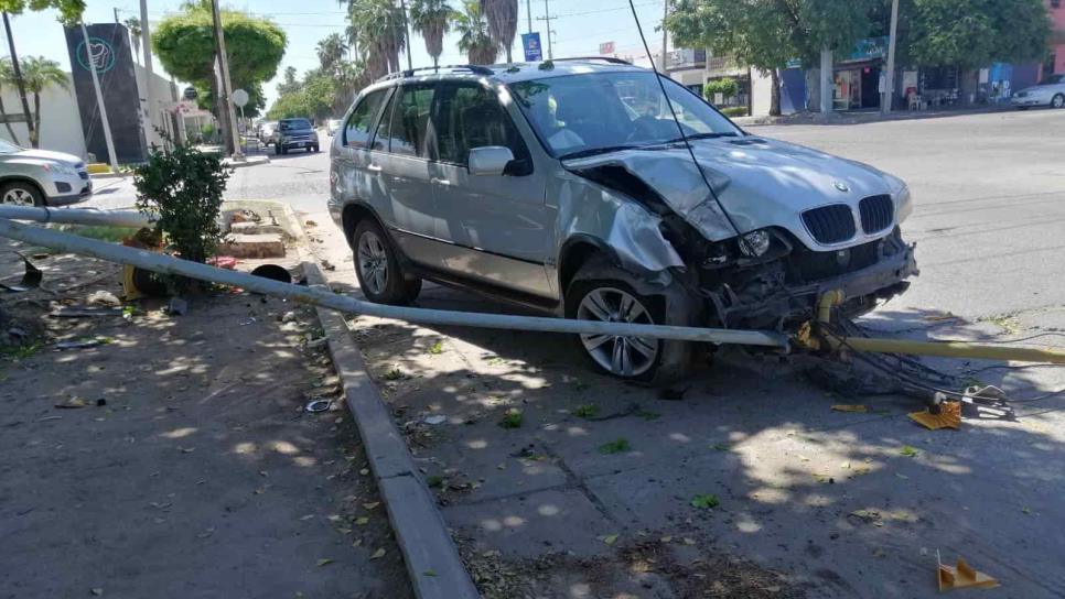 Accidentes en Los Mochis dejan dos lesionados y daños materiales