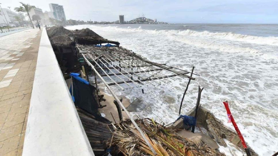 Sale de nuevo el sol en Mazatlán tras impacto de «Pamela»