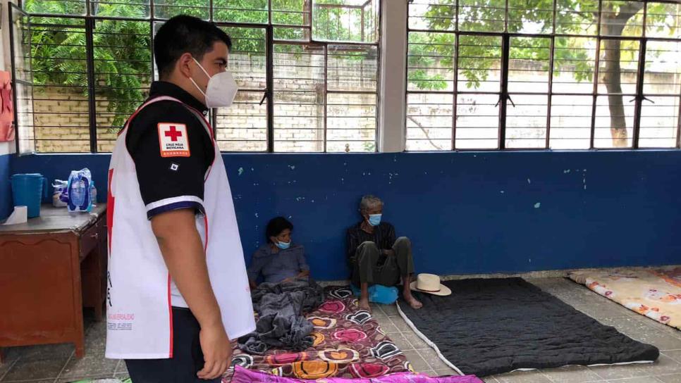 Evacuan a nueve personas del ejido La Campana, Escuinapa