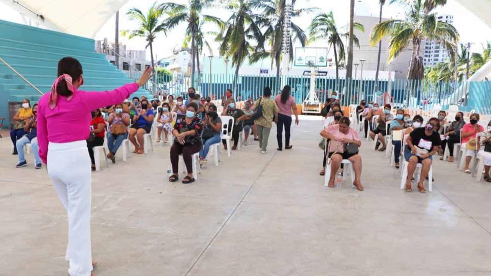 Entrega DIF Mazatlán 150 carnets para mastografías sin costo