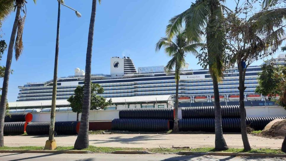 Comienza temporada de cruceros en Mazatlán con doble buque