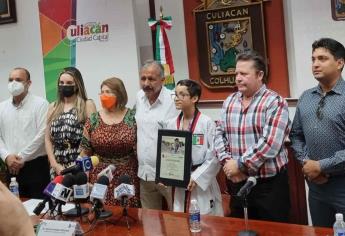 «Carlitos» Báez Robles recibe reconocimiento por parte del Gobierno de Culiacán