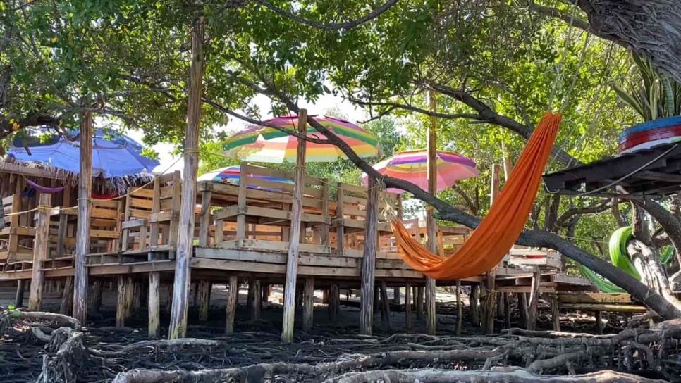 «Las Hamacas», restaurante escondido entre el paraíso de un manglar