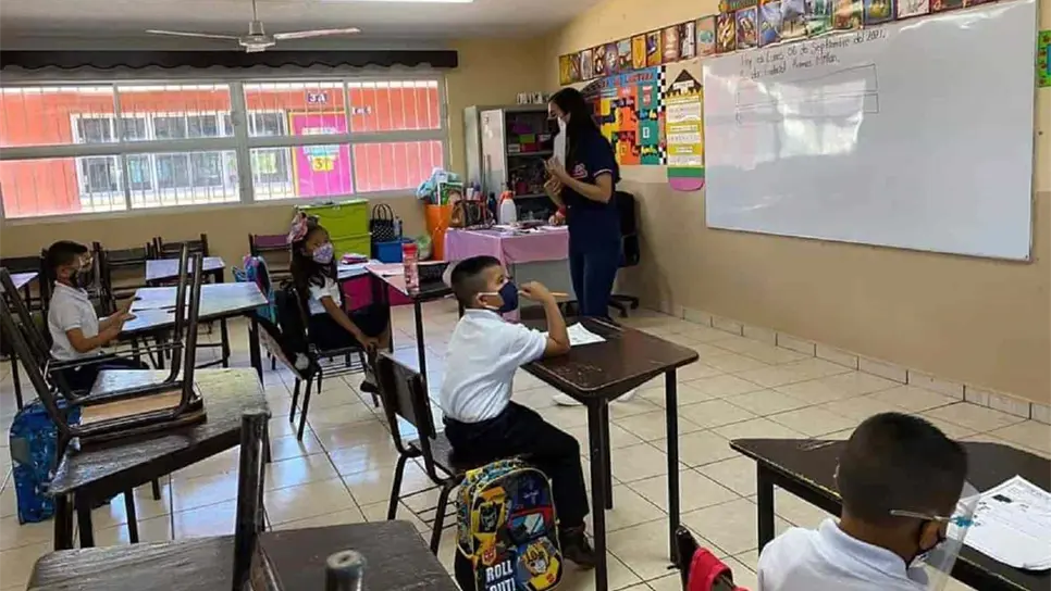 Confirman 8 casos de covid en escuelas que estaban virtual y dos presencial en Ahome